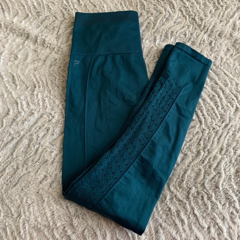 FABLETICS sync high-waisted 7/8 leggings